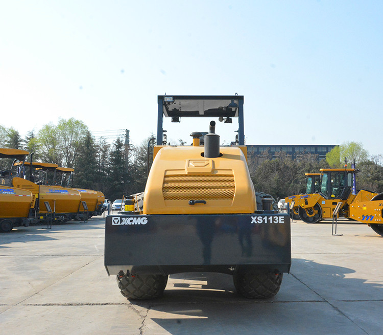 XCMG Official 10 Ton Mini Road Roller XS113E Cheap Single Drum Vibratory Road Roller Compactor Price
